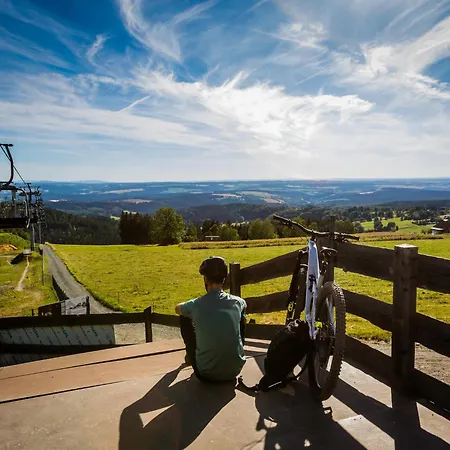 Im In Vogtl アパート